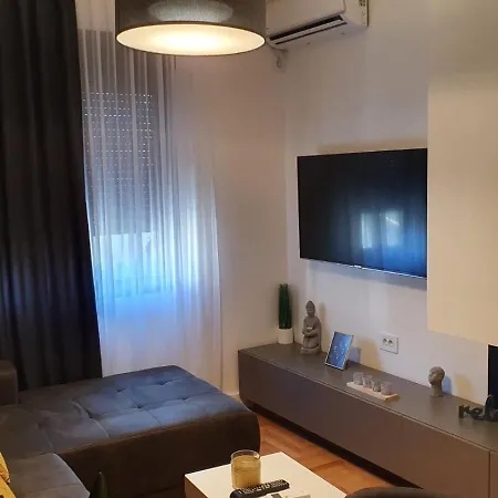 Apartment Sm51 2 Novi Sad