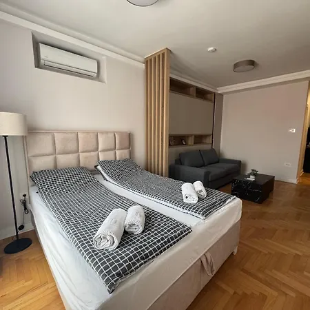 Sm51 2 Daire Novi Sad